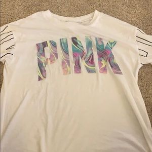 pink t-shirt